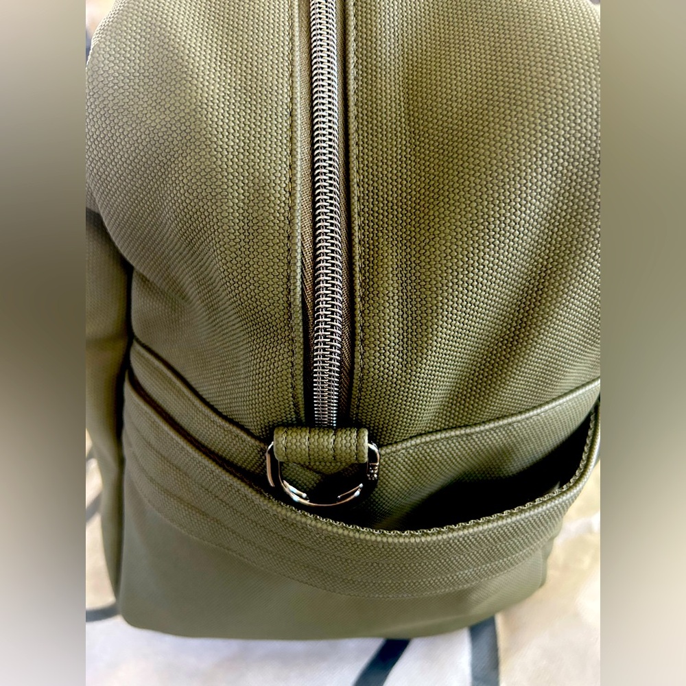 ✈️✈️  Lug Charger Matte Luxe Vegan Leather Bag - Touch feel tactile - Picture 13 of 15
